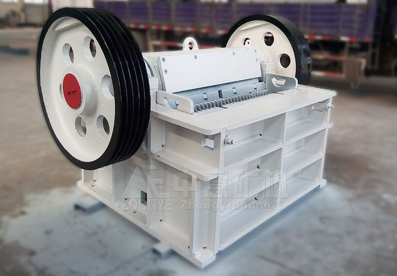 細(xì)碎顎式破碎機(jī)