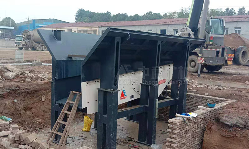 湖北武漢建筑垃圾處理現(xiàn)場