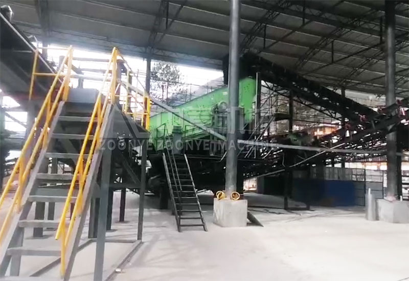 裝修垃圾處理生產線現場-棒條弛張篩