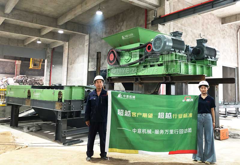 技術(shù)工程師合影留念