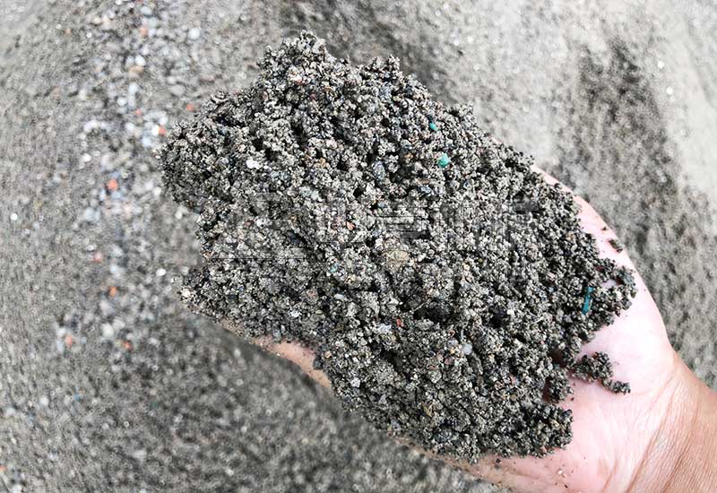 篩分出的細沙 篩分出的細沙