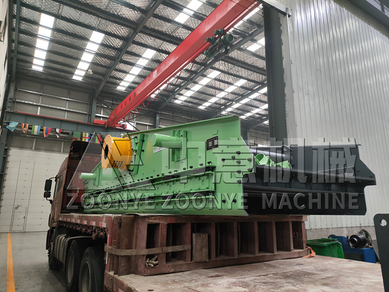 垃圾分揀設(shè)備發(fā)貨現(xiàn)場