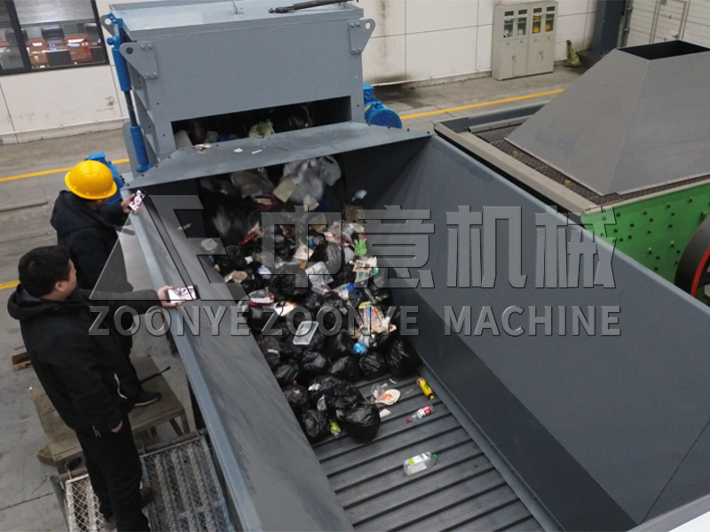 勻料破袋一體機試機